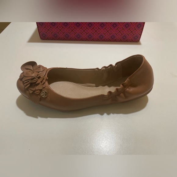 Tory Burch blossom ballet flat US 7 - Picture 2 of 10